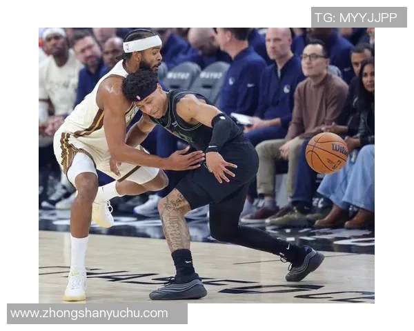 11赛季勇士与鹈鹕的激战回顾与战术分析揭示篮球对决的精彩瞬间 11赛季勇士与鹈鹕的激战回顾与战术分析揭示篮球对决的精彩瞬间