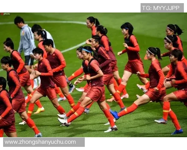 中国女足迎战意大利女足全力争胜展现实力与风采 中国女足迎战意大利女足全力争胜展现实力与风采