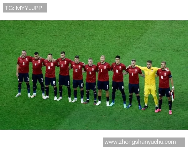 丹麦与德国足球队巅峰对决解析及历史交锋回顾 丹麦与德国足球队巅峰对决解析及历史交锋回顾