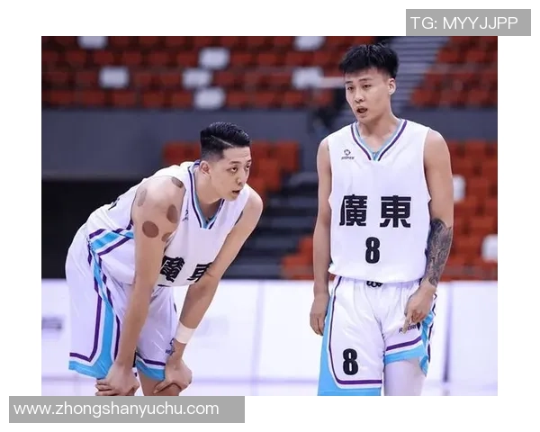 任骏飞领衔广东男篮奋勇拼搏助力球队争夺新赛季冠军荣耀 任骏飞领衔广东男篮奋勇拼搏助力球队争夺新赛季冠军荣耀