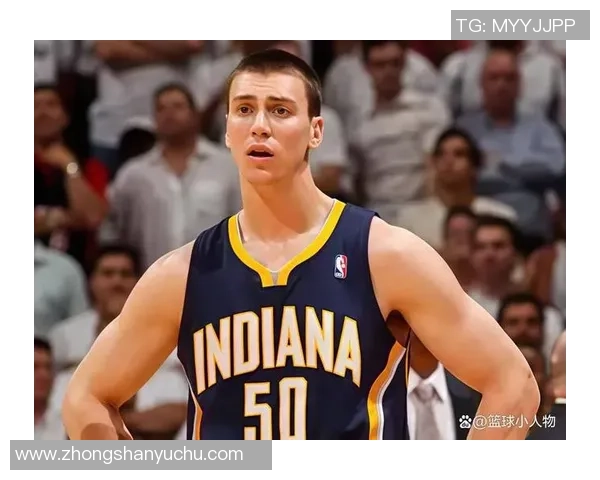 篮球明星泰勒的传奇之路与场外生活的精彩瞬间揭秘